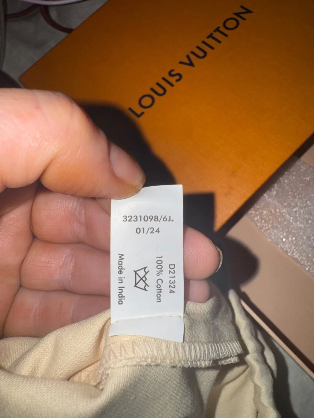 Authentic Louis Vuitton reversible belt
